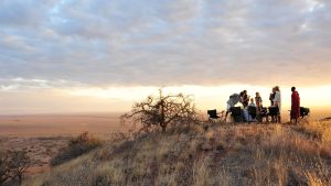 Sundowner-Hill-at-Shu-Mata-Camp